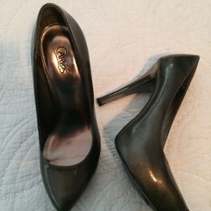 Carlos Santana heels